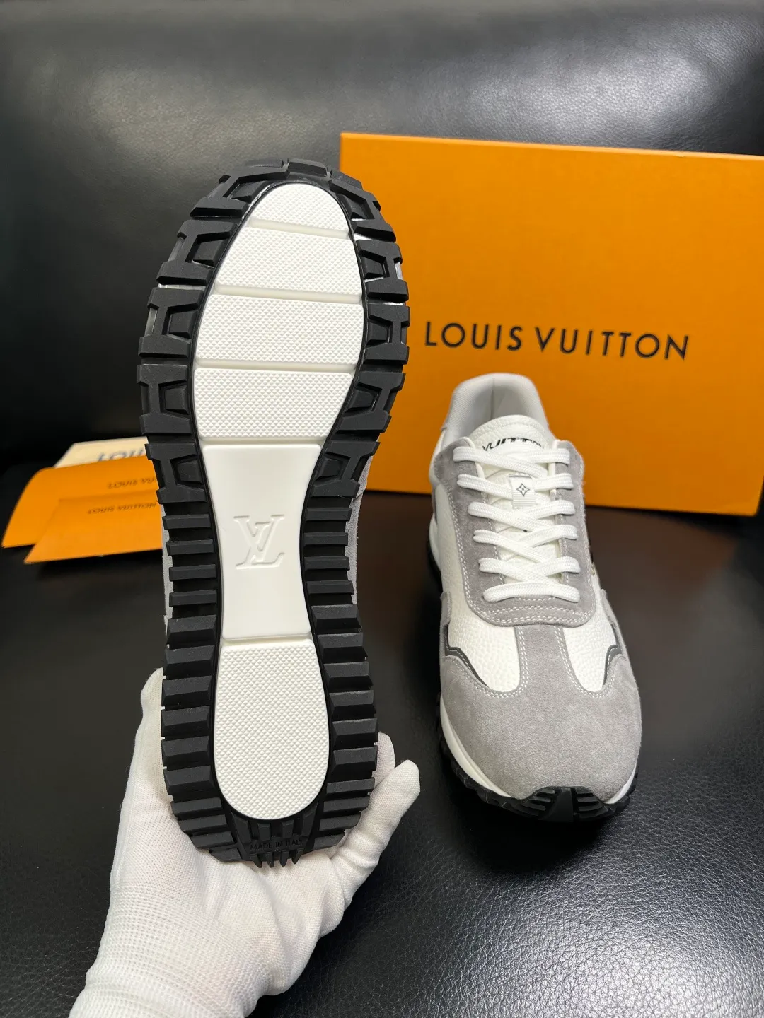 Men's shoes 💰620 Lv high quality top handicrafts Louis Vuitton, counters are equipped with original factory configuration, uppers are imported from Italy, high-quality splicing colorful complex handicrafts, imported cowhide lining is soft and comfortable, soles: original soles specially provided by the original factory, T men's shoes 💰U exclusive movable molded soles are super comfortable, original factory single goods, code number 39-44 (customized 38 45)
